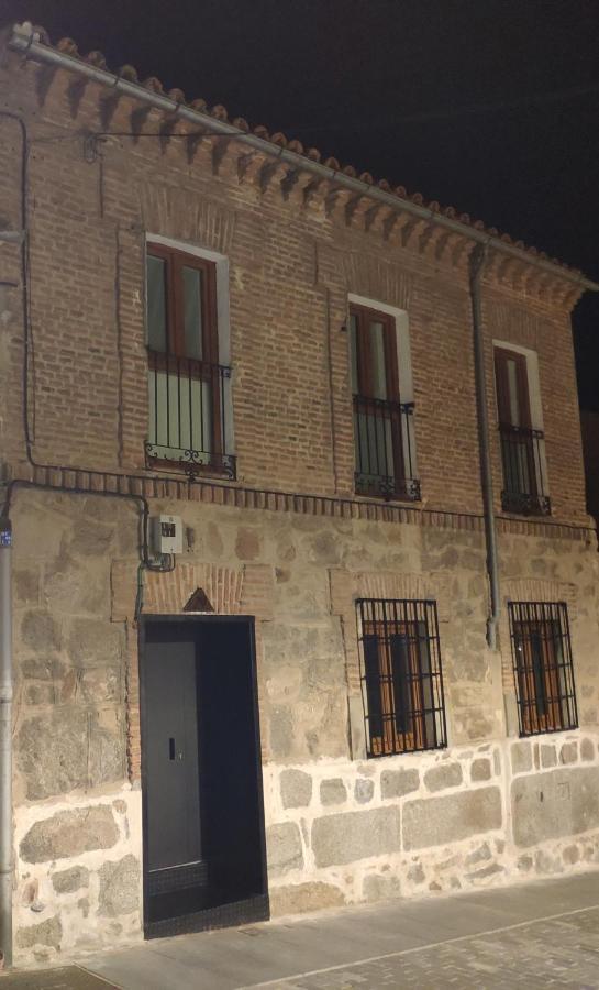 Los Tres Monos Ávila エクステリア 写真